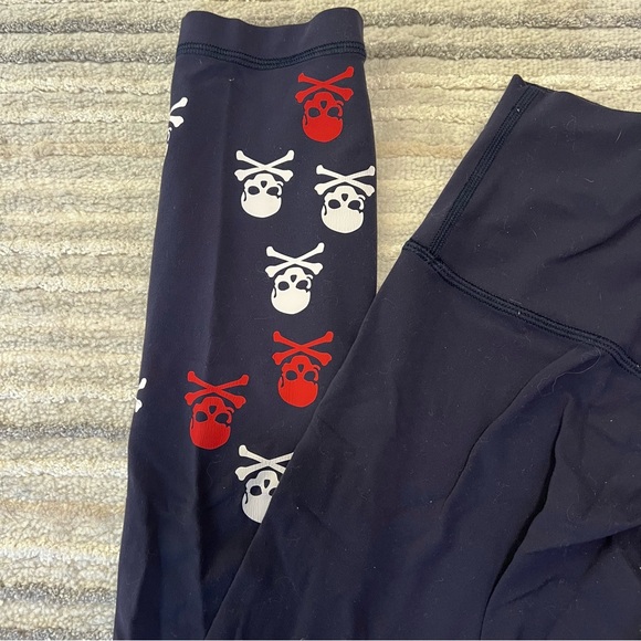 Lululemon Skull Align Leggings - Picture 3 of 6